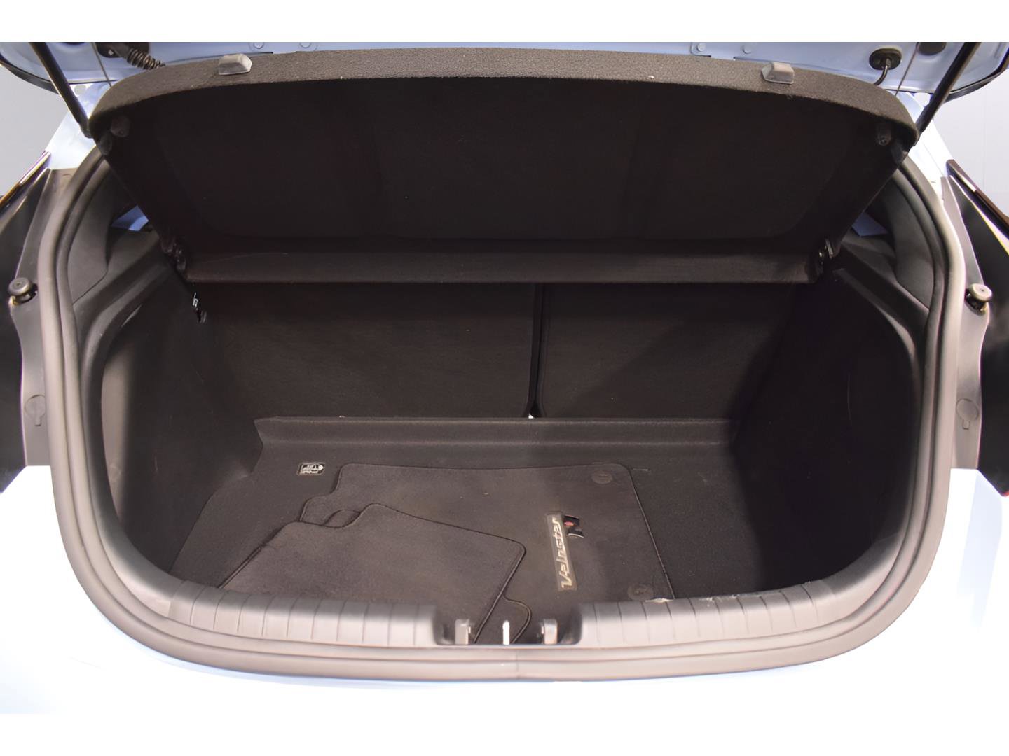 Used 2021 Hyundai Veloster N image 34