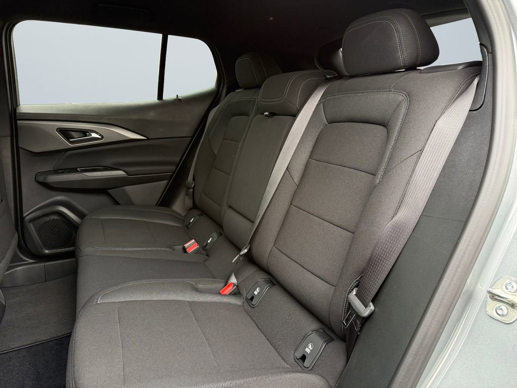 New 2026 Chevrolet Equinox EV LT w/ LPO, Blackout Package image 13