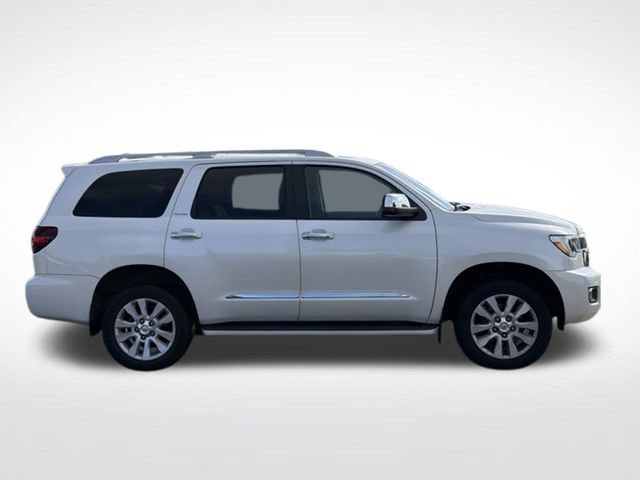 Used 2021 Toyota Sequoia Platinum AWD/4WD image 9