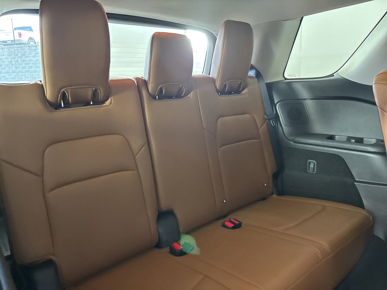 Used 2025 Nissan Pathfinder Platinum AWD/4WD image 30