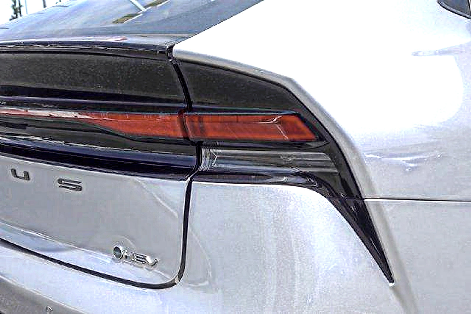 Used 2024 Toyota Prius LE FWD image 6