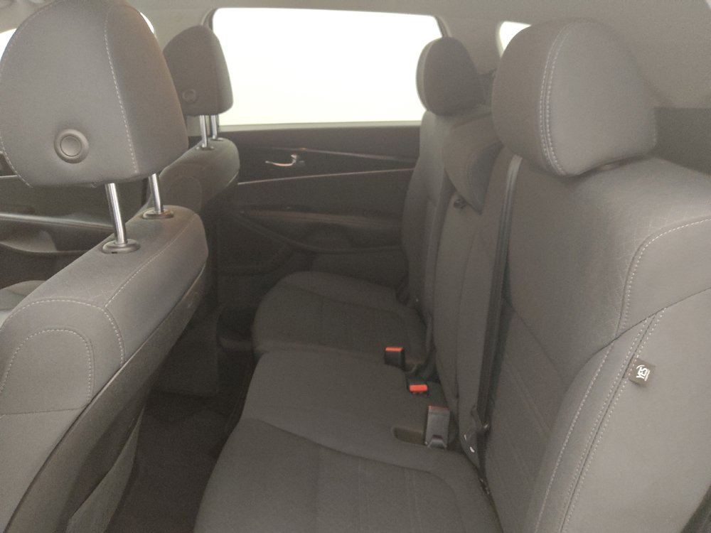 Used 2020 Kia Sorento LX w/ LX I4 Convenience Package AWD/4WD image 18