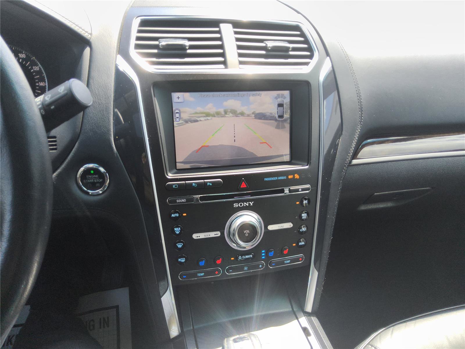 Used 2017 Ford Explorer Platinum image 34