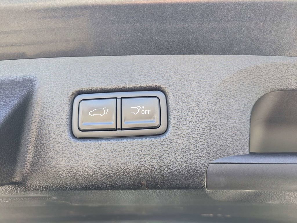 Used 2025 Kia Telluride S image 14