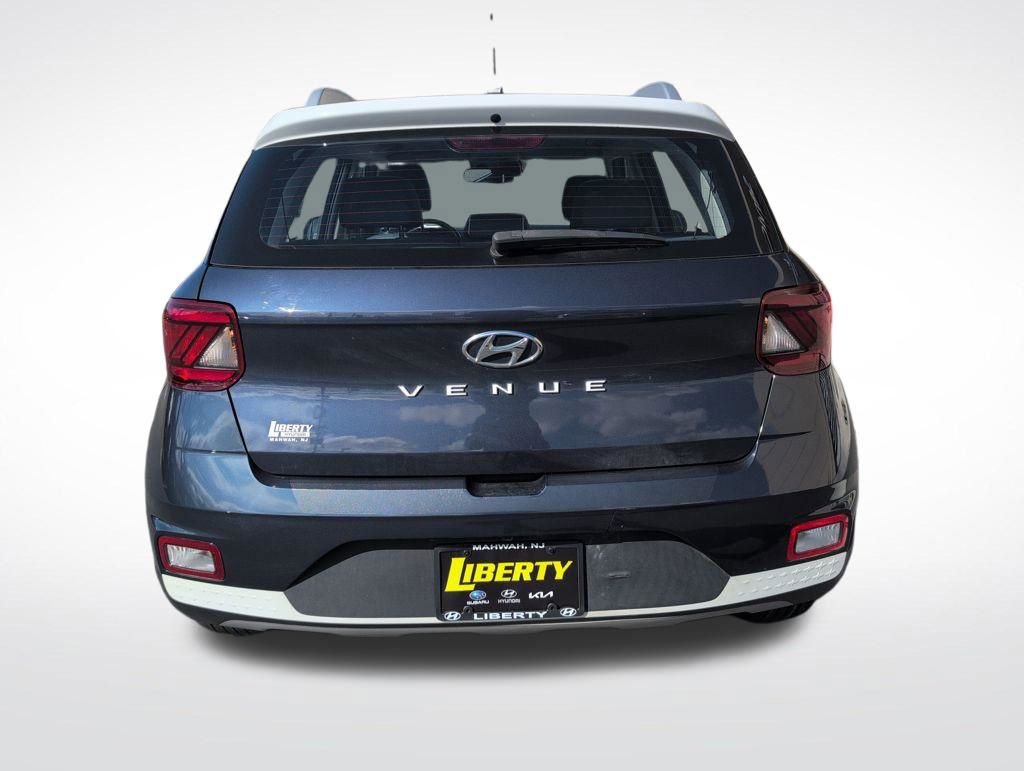 Certified 2023 Hyundai Venue Limited image 4