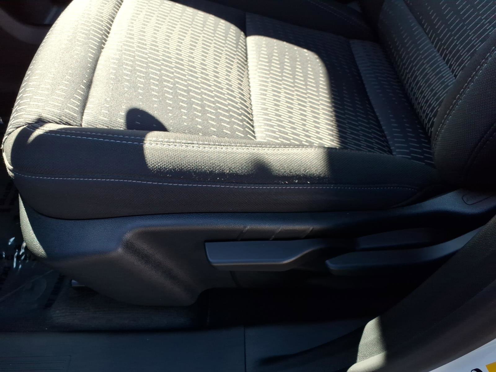 Used 2025 Chevrolet Equinox LT AWD/4WD image 15