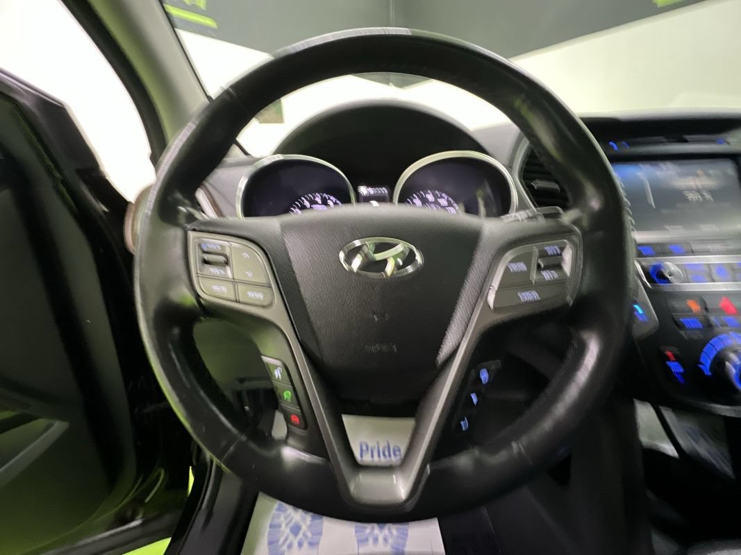 Used 2017 Hyundai Santa Fe FWD image 20