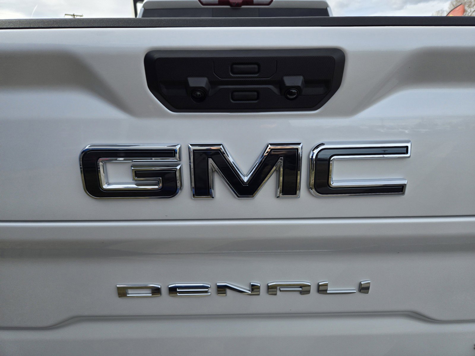 Used 2024 GMC Sierra 2500 Denali Ultimate AWD/4WD image 40