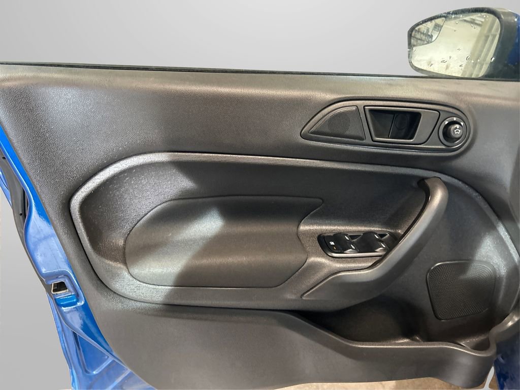 Used 2019 Ford Fiesta SE image 21
