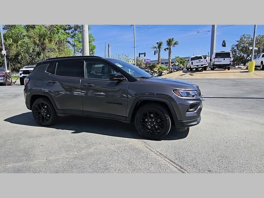 Used 2022 Jeep Compass Altitude image 36
