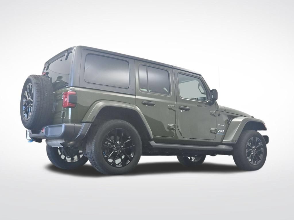 Used 2023 Jeep Wrangler Unlimited Sahara w/ Cold Weather Group AWD/4WD image 33