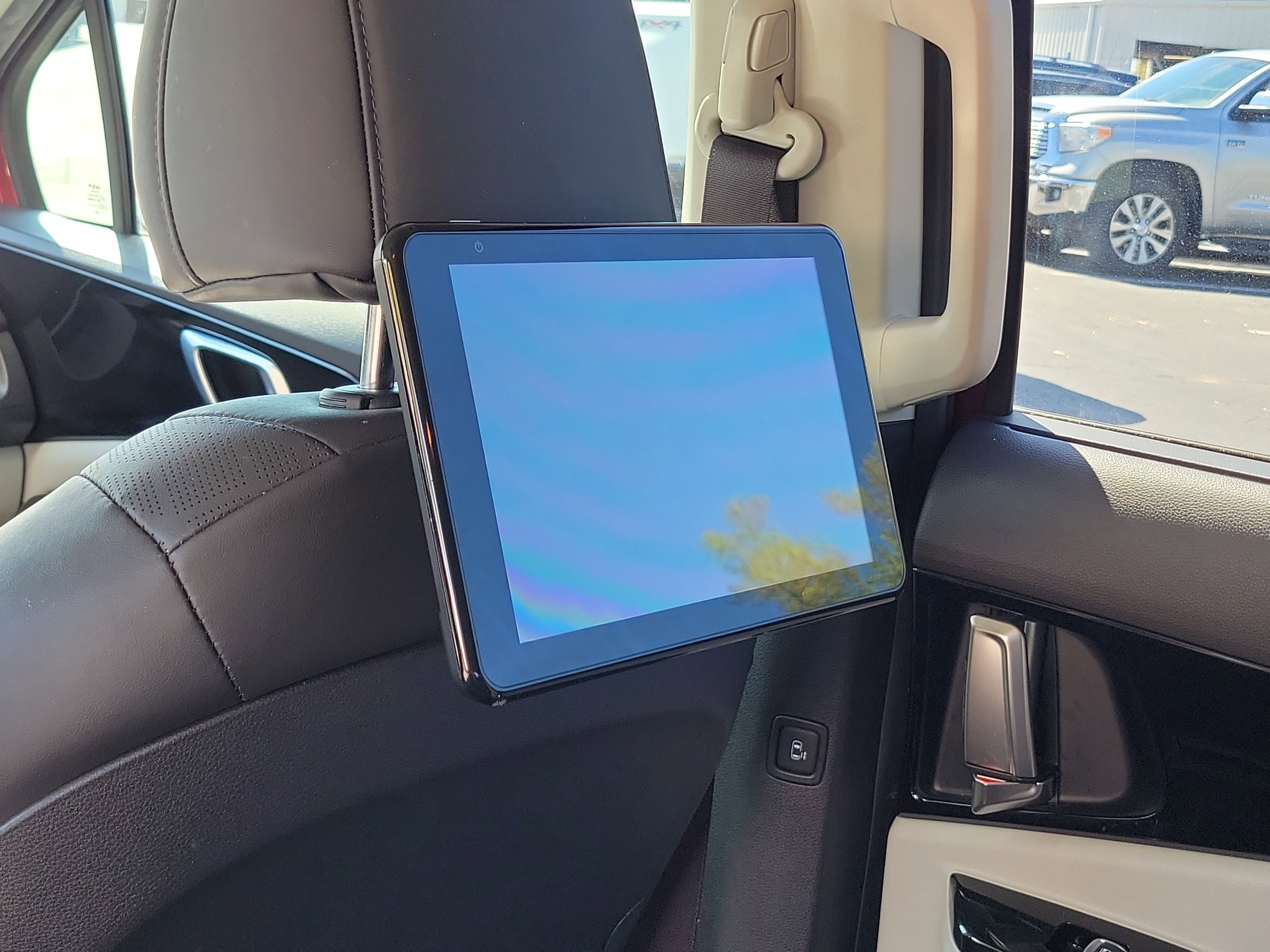 Used 2023 Kia Carnival SX FWD image 15
