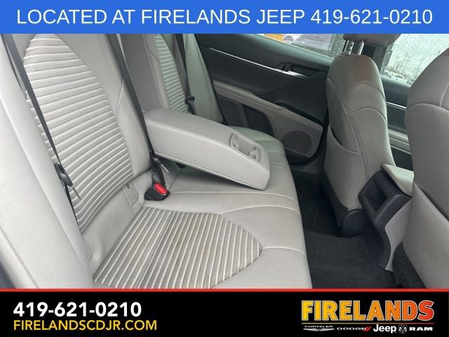Used 2019 Toyota Camry SE image 12