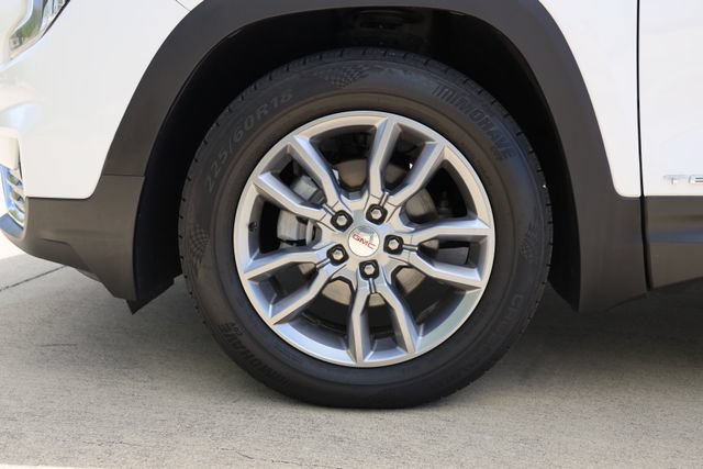 Used 2022 GMC Terrain SLT w/ LPO, Cargo Package FWD image 9