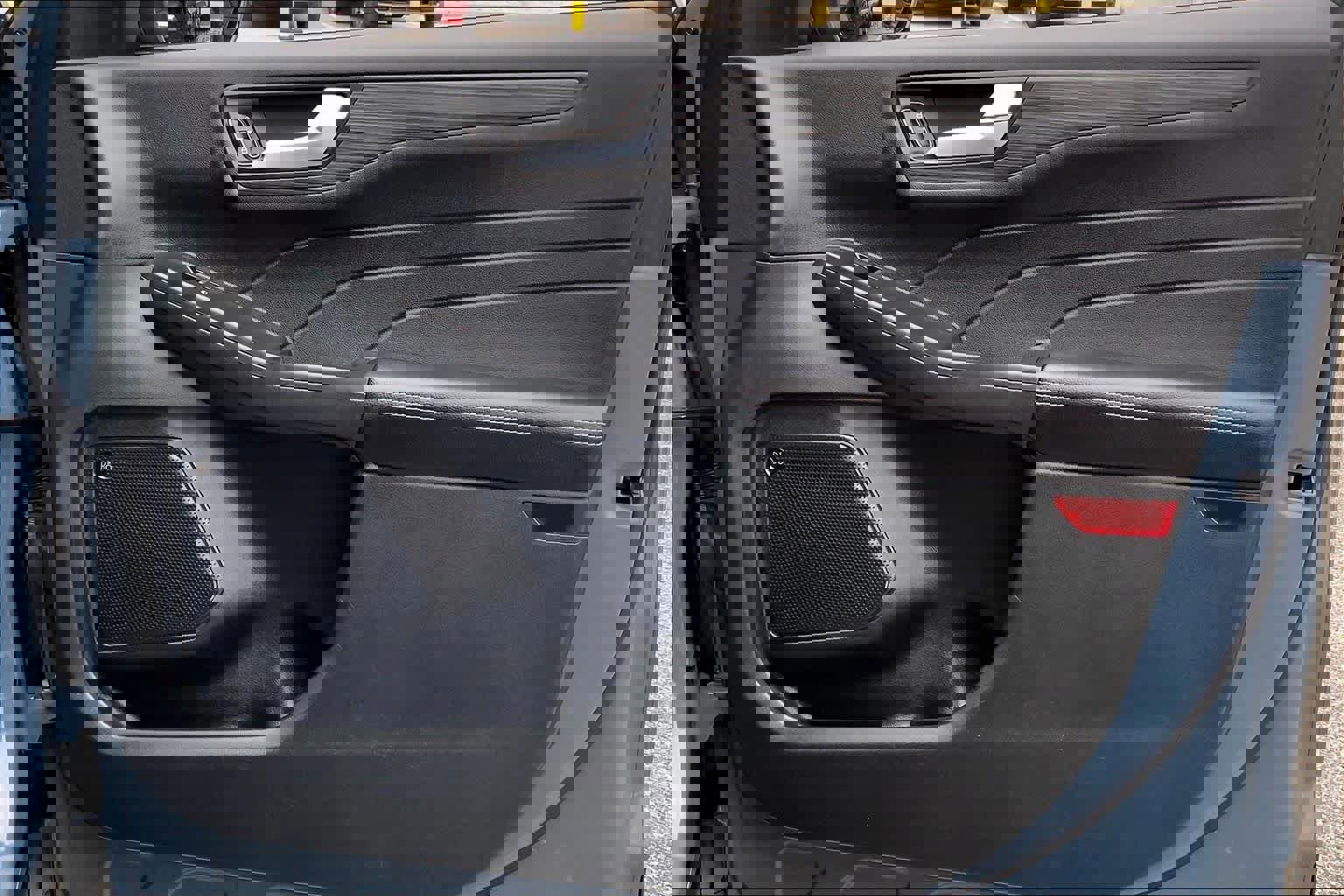 Certified 2025 Ford Escape SE w/ PHEV Premium Package image 23