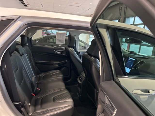 Used 2023 Ford Edge Titanium AWD/4WD image 19
