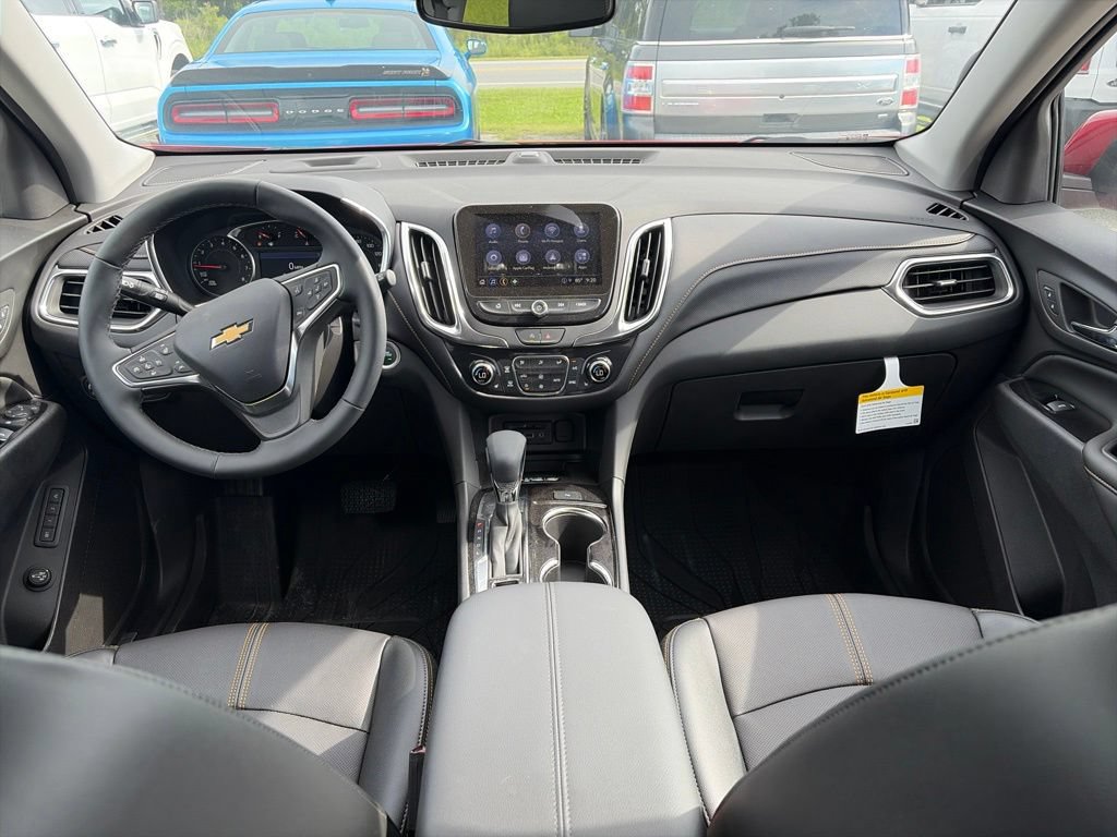 Used 2024 Chevrolet Equinox Premier w/ LPO, Floor Liner Package FWD image 15