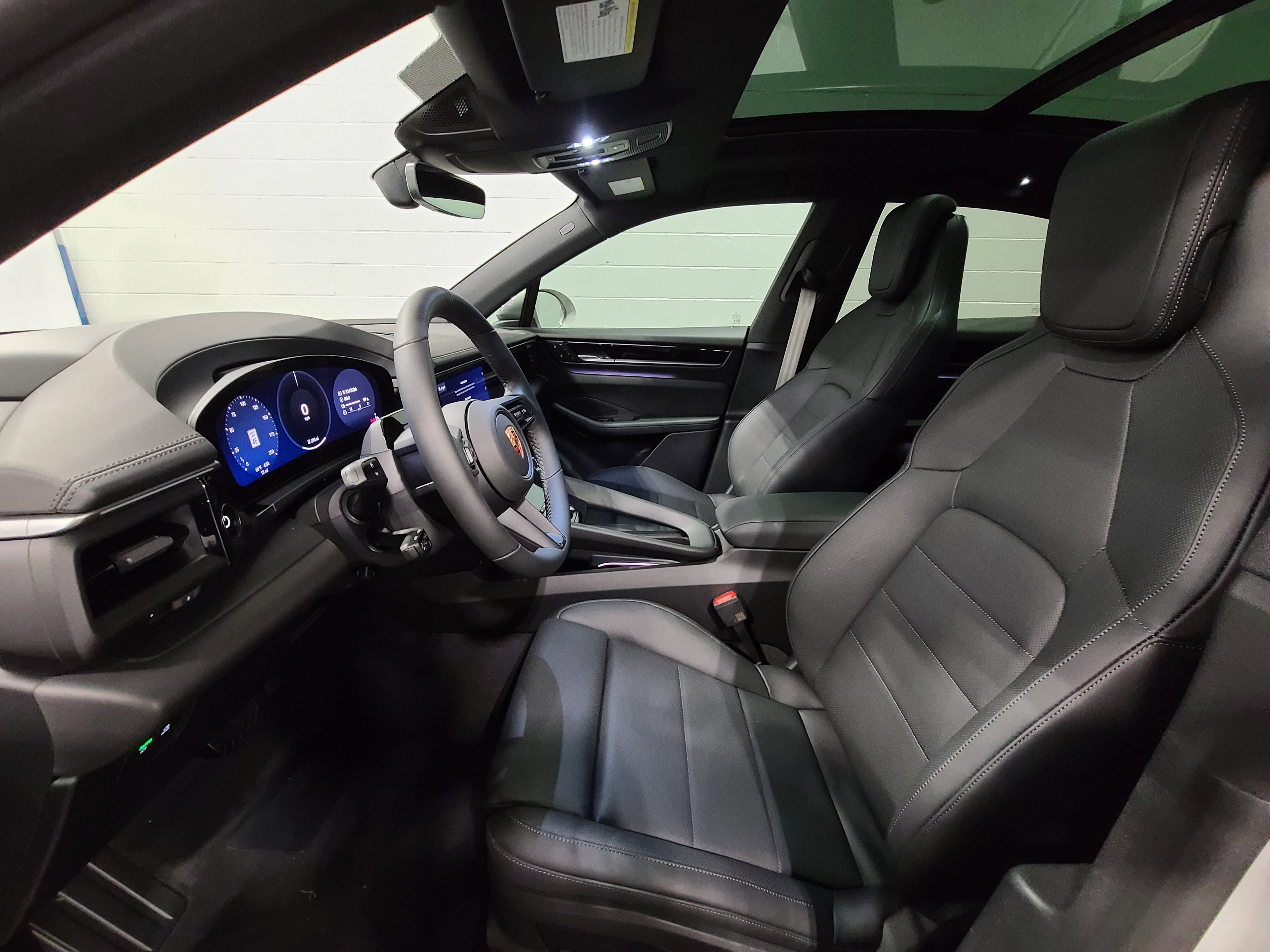 New 2026 Porsche Macan 4 Electric AWD/4WD image 15