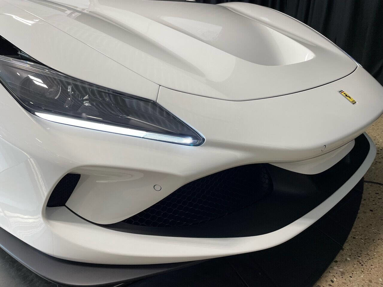 Used 2022 Ferrari F8 Tributo image 14