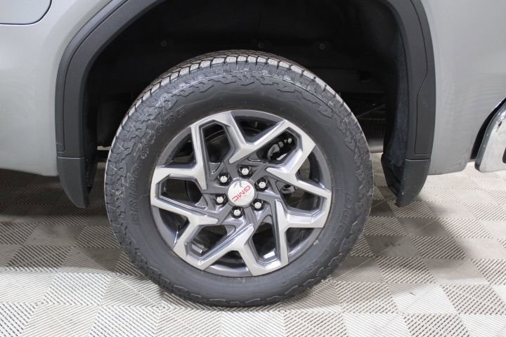 New 2026 GMC Sierra 1500 SLE image 44