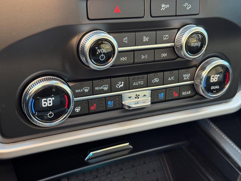 Used 2022 Ford Expedition Max XLT image 26