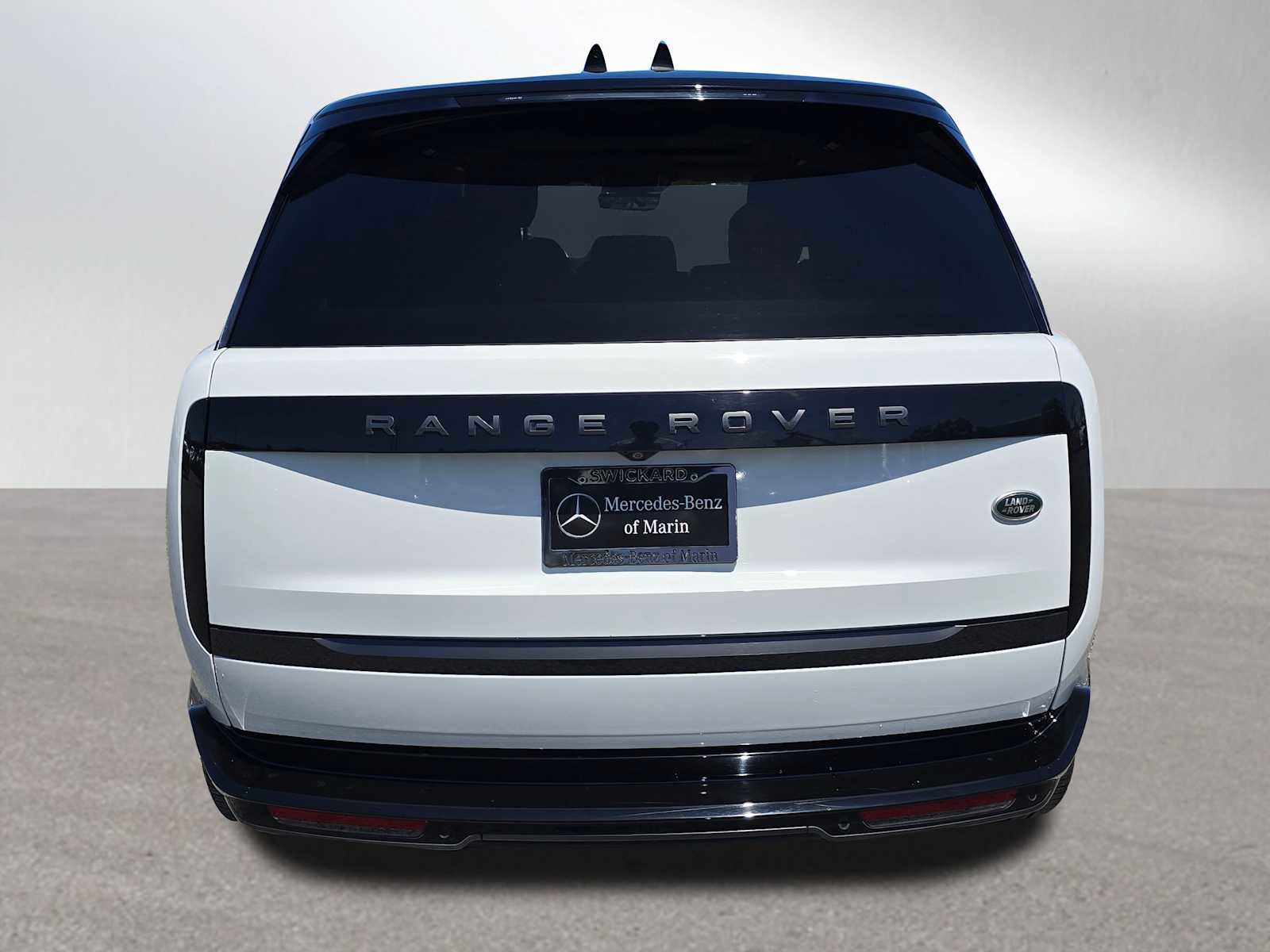 Used 2022 Land Rover Range Rover SE AWD/4WD image 4