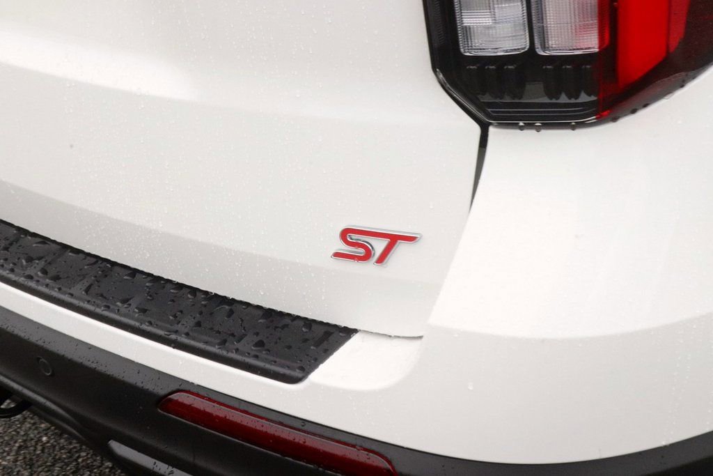 New 2026 Ford Explorer ST w/ Sun And Sound Package image 9