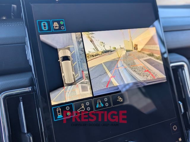 Used 2025 GMC Yukon XL Denali image 23