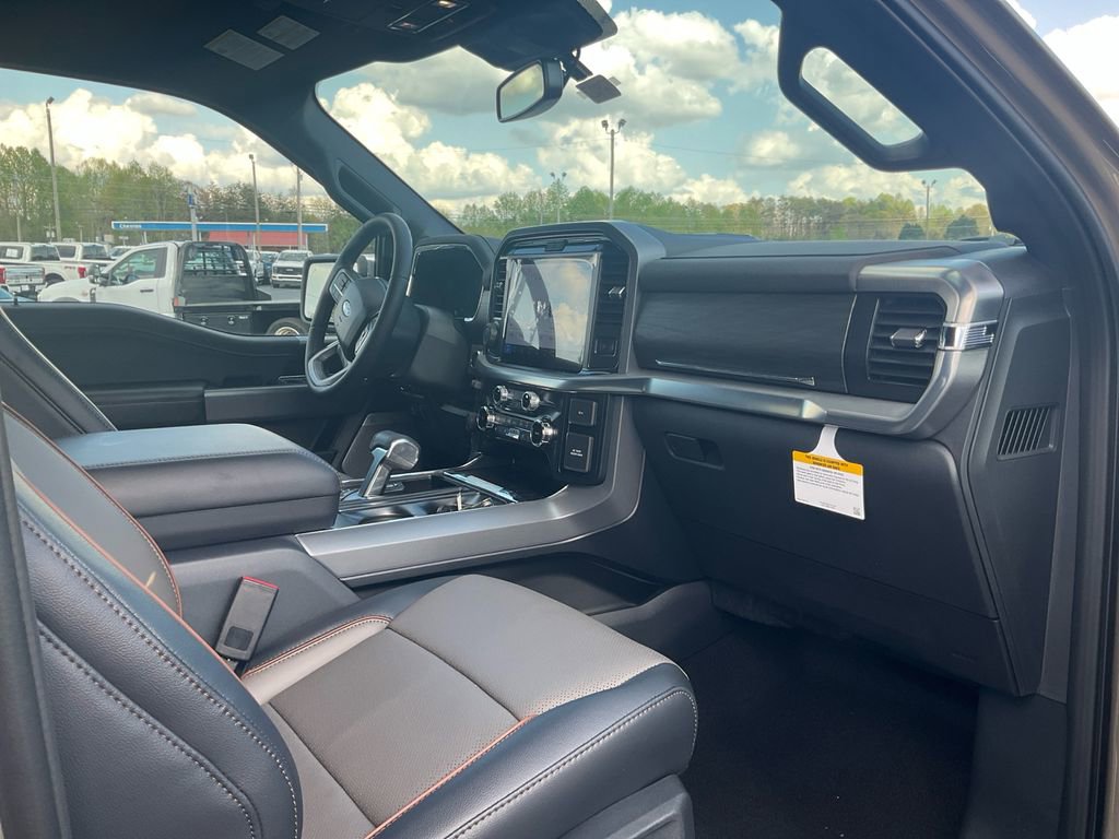 New 2026 Ford F150 Lariat w/ Equipment Group 501A Mid image 11