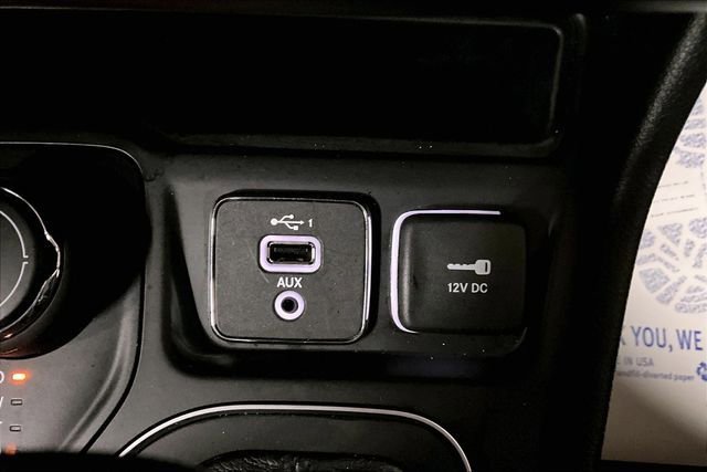 Used 2021 Jeep Cherokee Latitude image 16