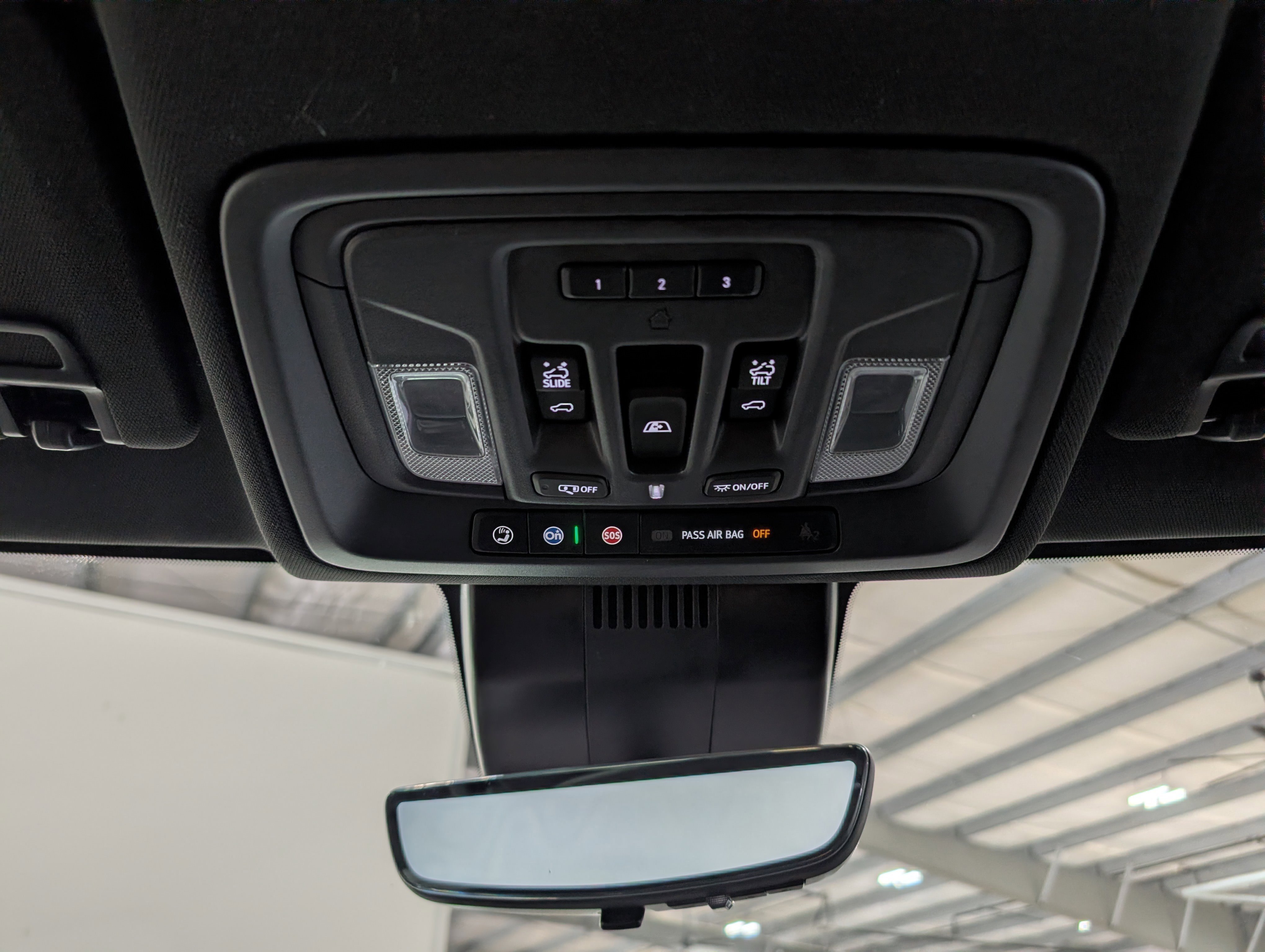 Used 2024 GMC Sierra 1500 AT4 w/ Technology Package image 28