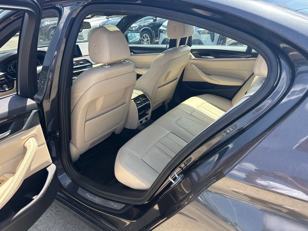 Used 2019 BMW 540i w/ Convenience Package RWD image 19