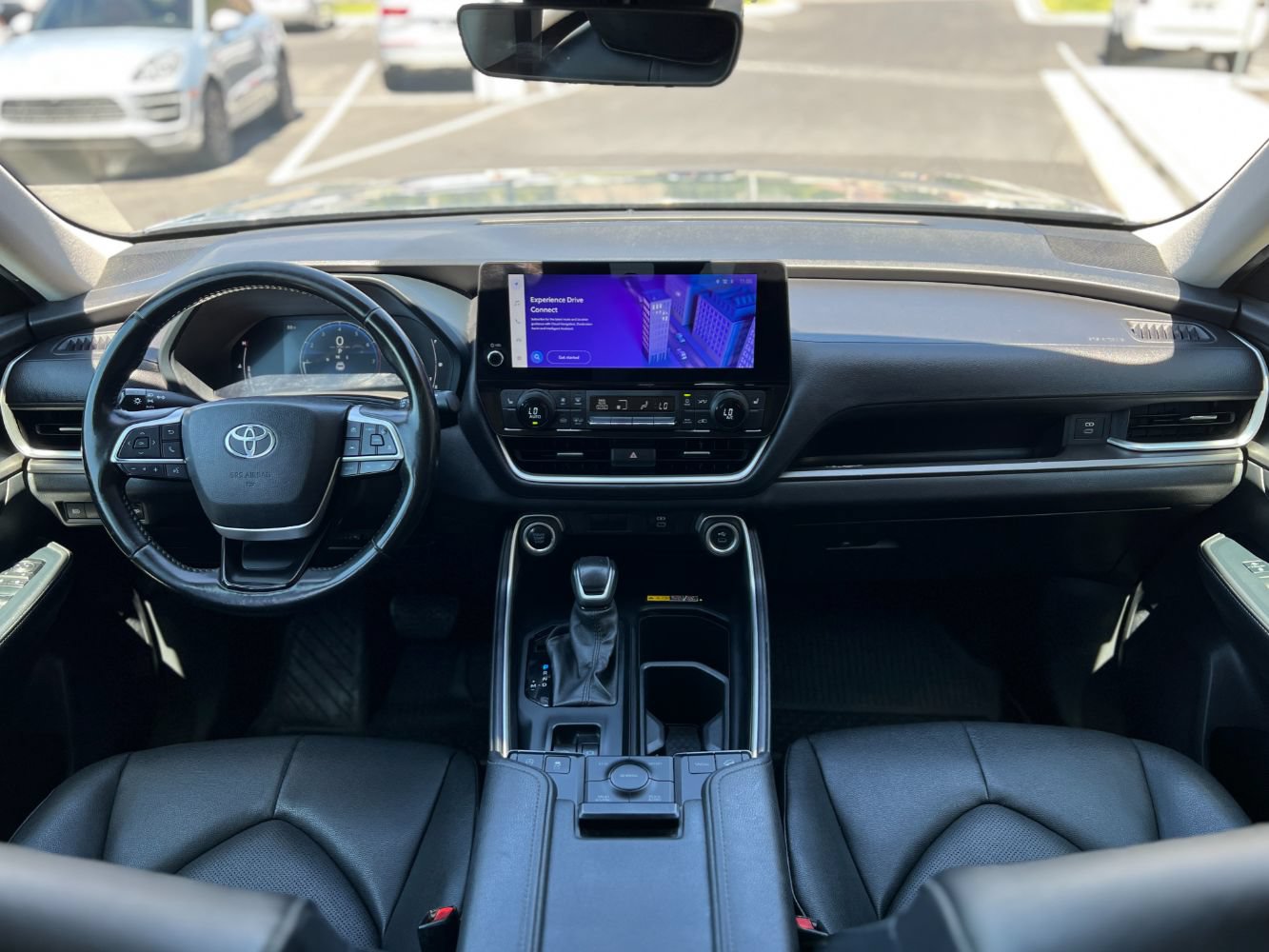 Used 2024 Toyota Grand Highlander AWD image 16