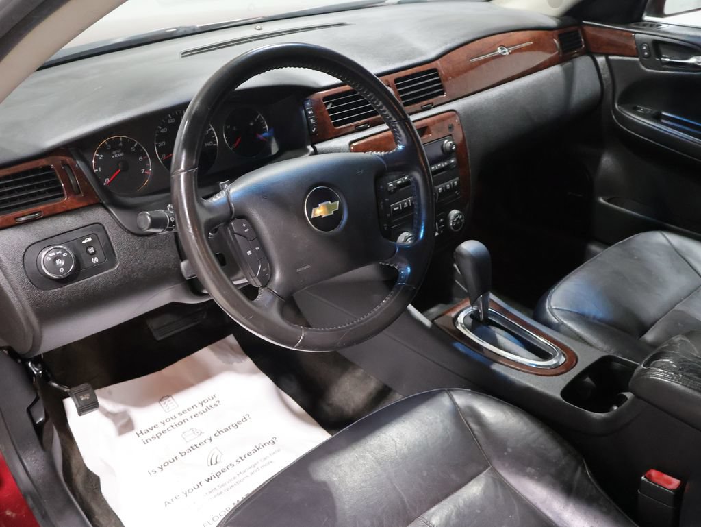 Used 2011 Chevrolet Impala LT w/ Luxury Edition Package FWD image 19