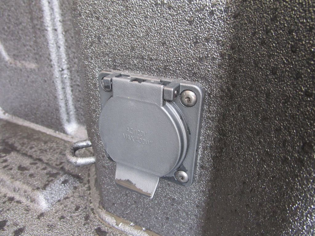 New 2026 GMC Sierra 1500 SLE image 17