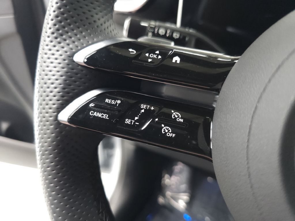 Certified 2026 Mercedes-Benz GLC 300 4MATIC image 10