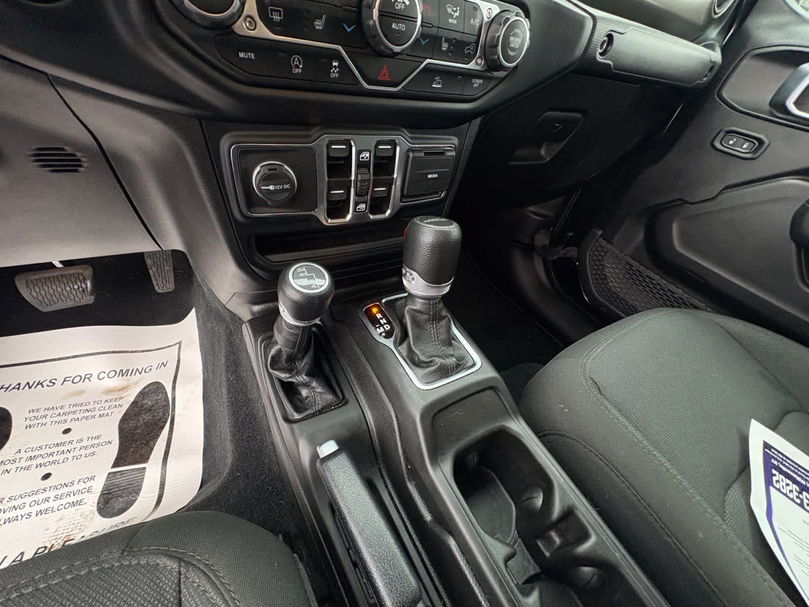 Used 2023 Jeep Gladiator Sport AWD/4WD image 14