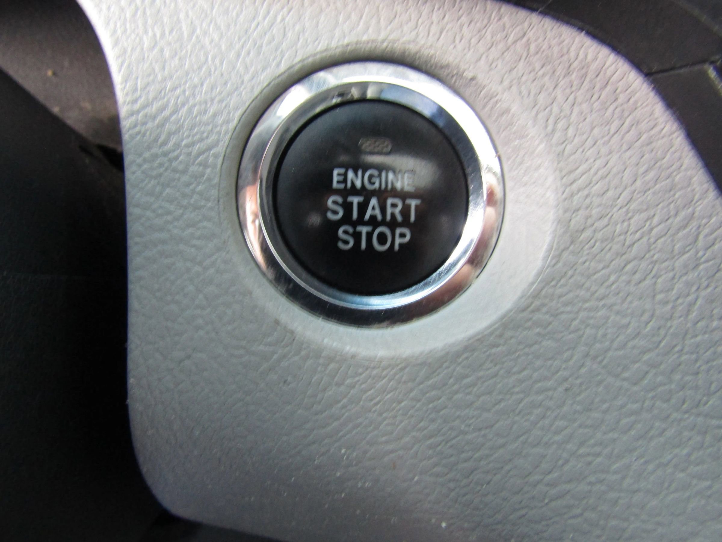 Used 2015 Toyota Sienna XLE w/ XLE Navigation Package image 30