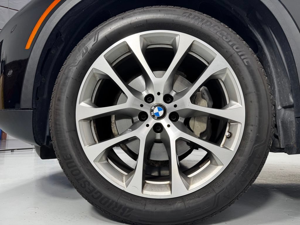 Used 2020 BMW X5 xDrive40i w/ Premium Package AWD/4WD image 9
