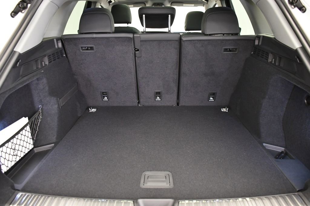 Used 2025 Audi Q5 Premium w/ Convenience Package image 55