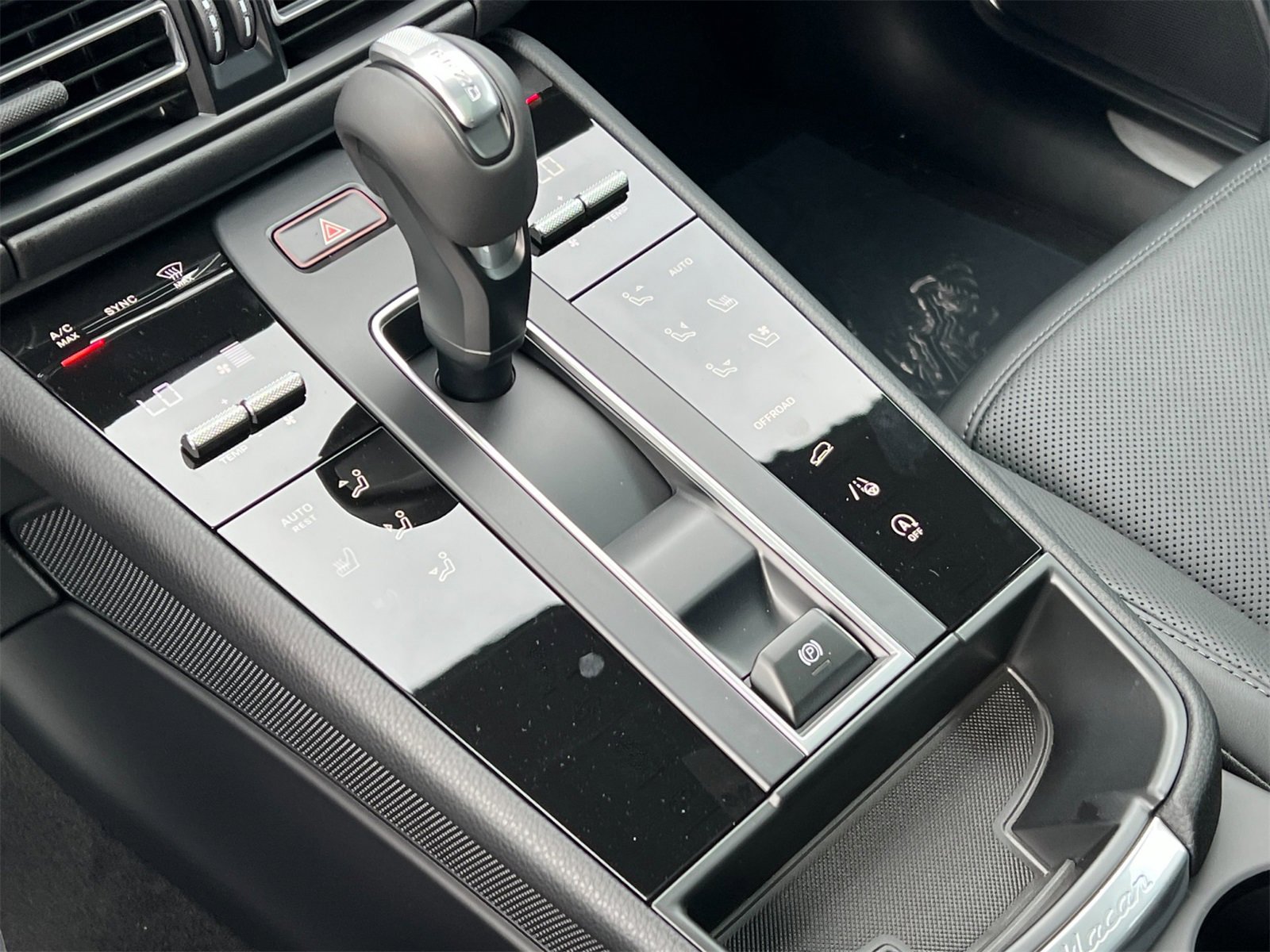 New 2025 Porsche Macan S image 26