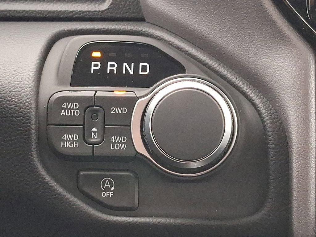 New 2026 RAM 1500 4x4 Crew Cab image 7