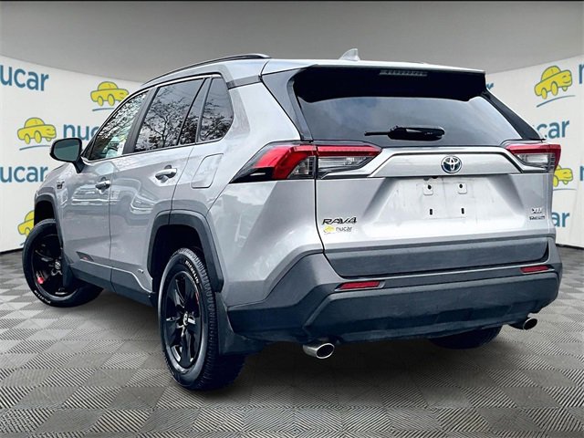 Used 2019 Toyota RAV4 XLE image 2