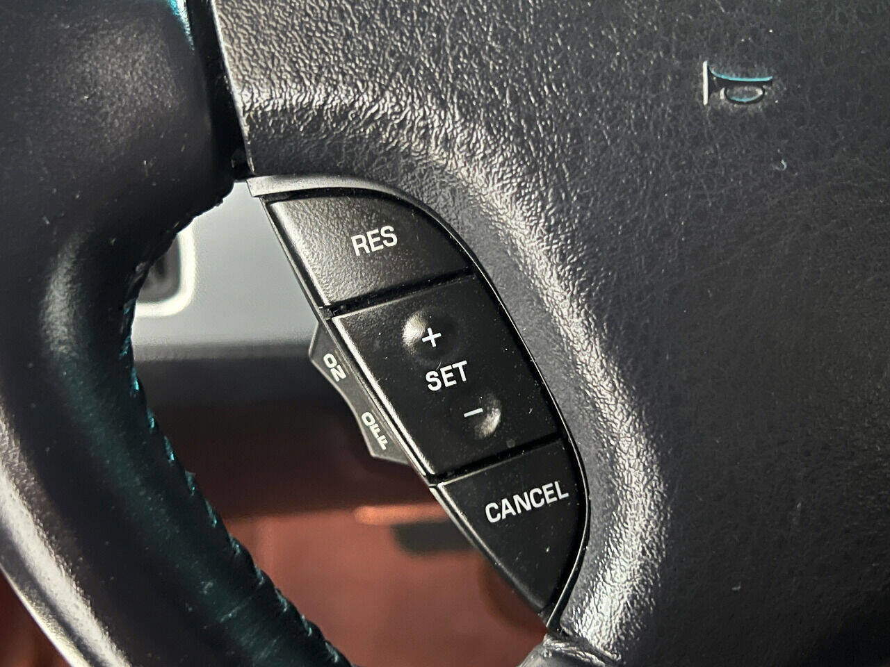 Used 2005 Ford Thunderbird Deluxe image 80