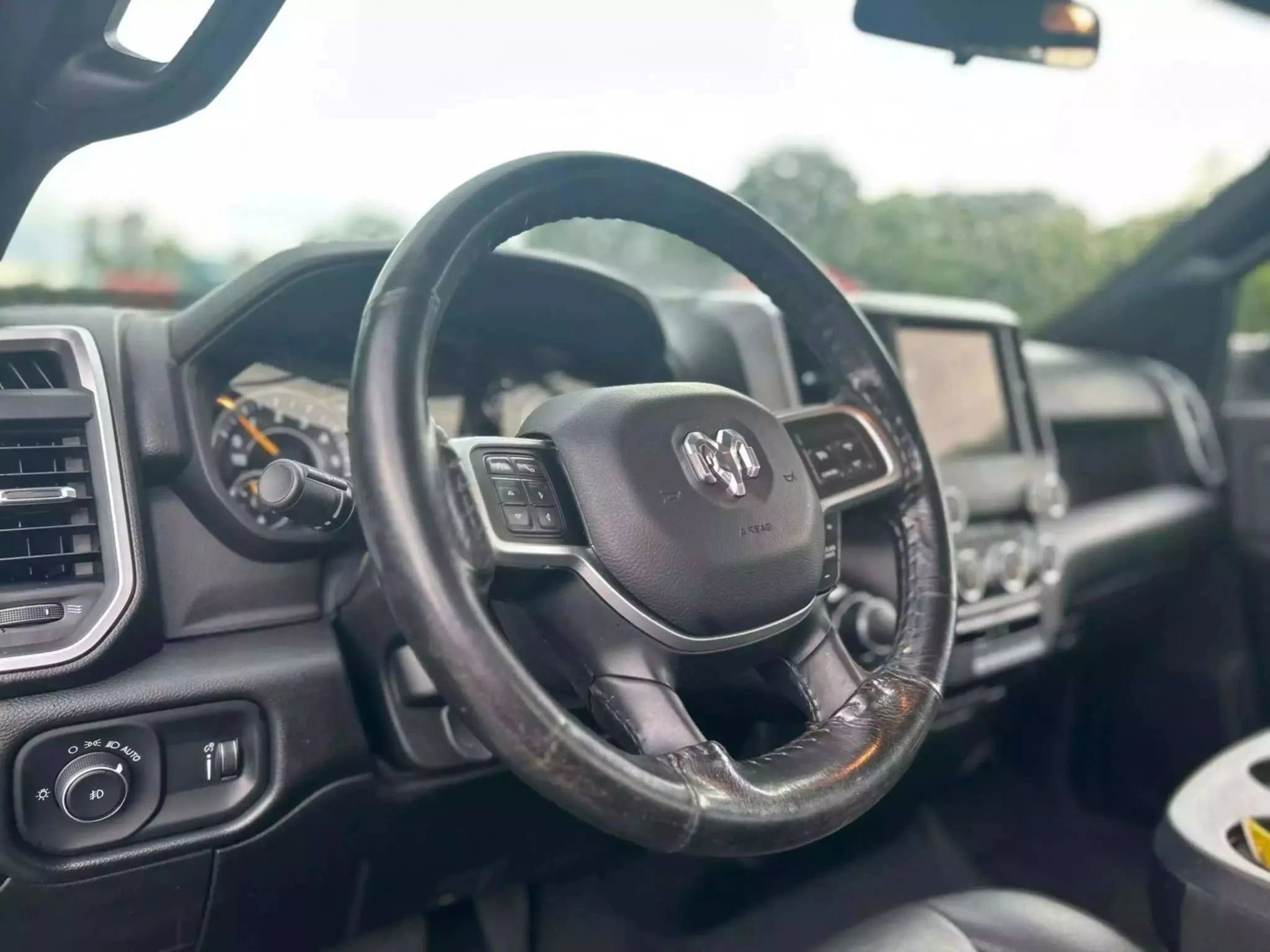 Used 2021 RAM 3500 SLT w/ Quick Order Package 2GG SLT image 12