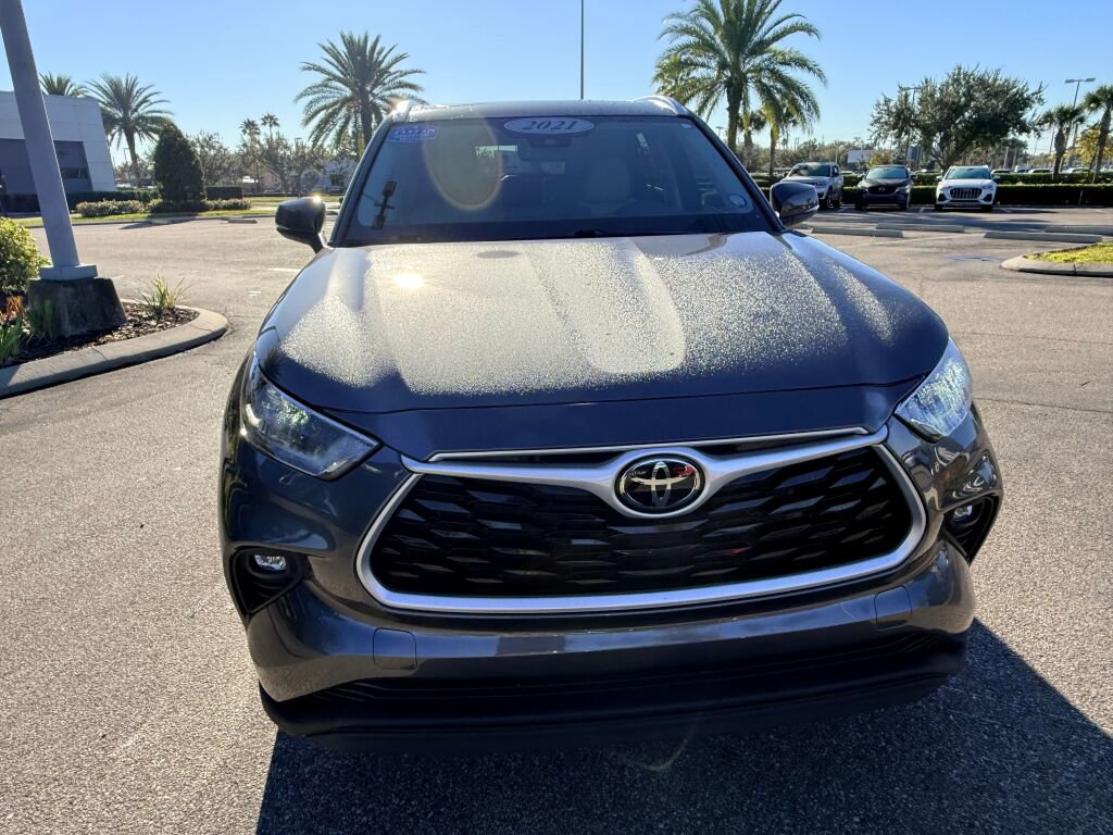 Used 2021 Toyota Highlander XLE image 16