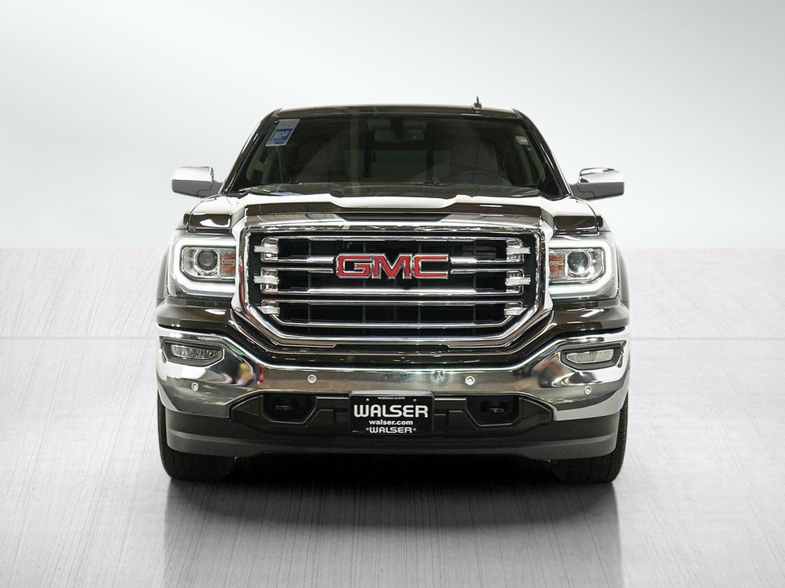 Used 2018 GMC Sierra 1500 SLT w/ SLT Preferred Package AWD/4WD image 8