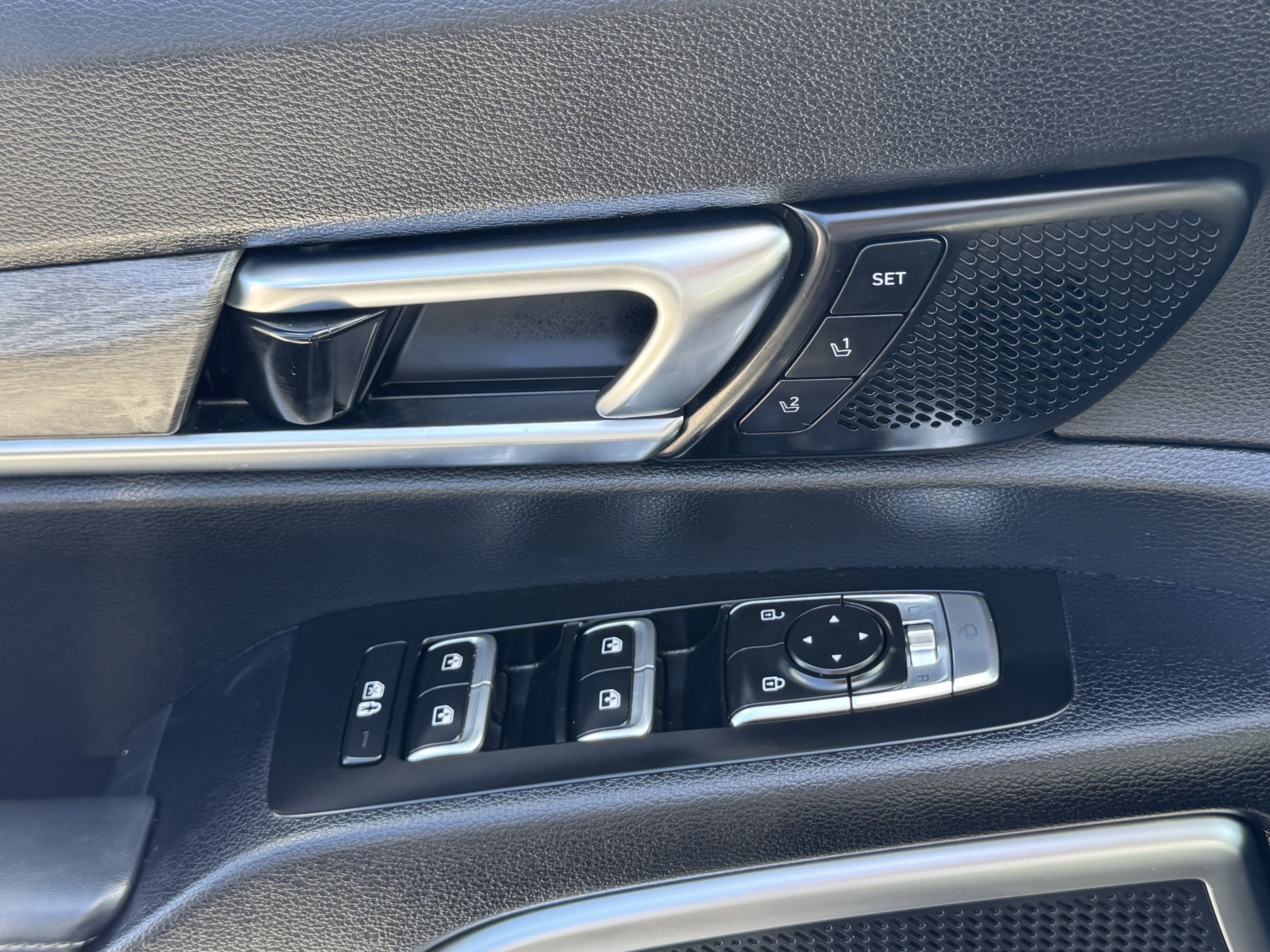 Used 2021 Kia Telluride SX image 27