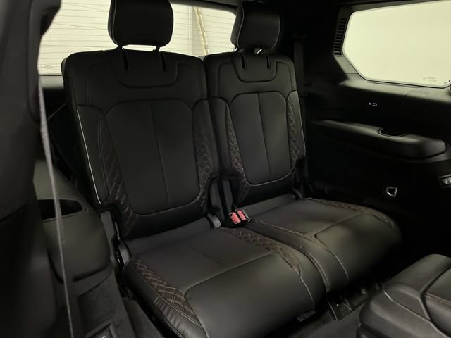 Used 2025 Jeep Grand Cherokee L Summit image 36