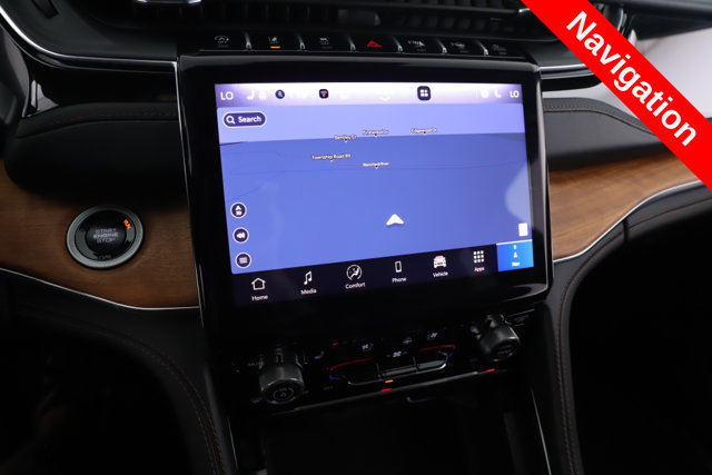 Used 2025 Jeep Grand Cherokee Summit AWD/4WD image 5